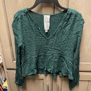 Women’s dark green top long sleeve